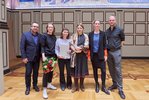Jury und Preisträgerinnen: Dr. Reinhard Spieler, Saskia Stoltze, Eva Lillian Wagner, Szerafina Schiesser, Antje Stahl und Maurice Funken (v.l.n.r.); Foto: Tim Albrecht