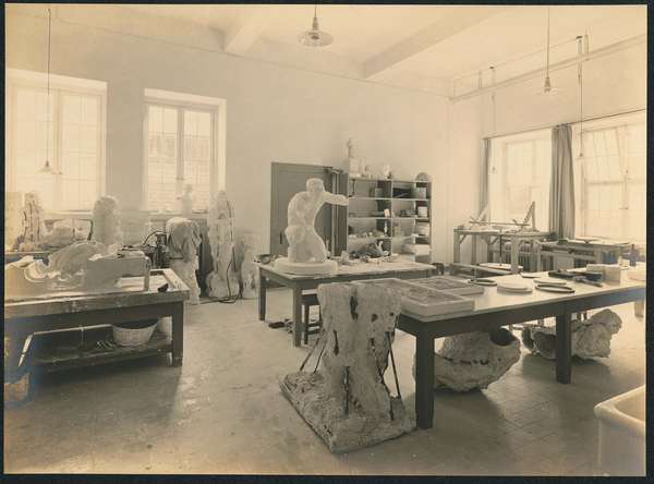Bildhauerei-Atelier von Johann Bossard um 1914